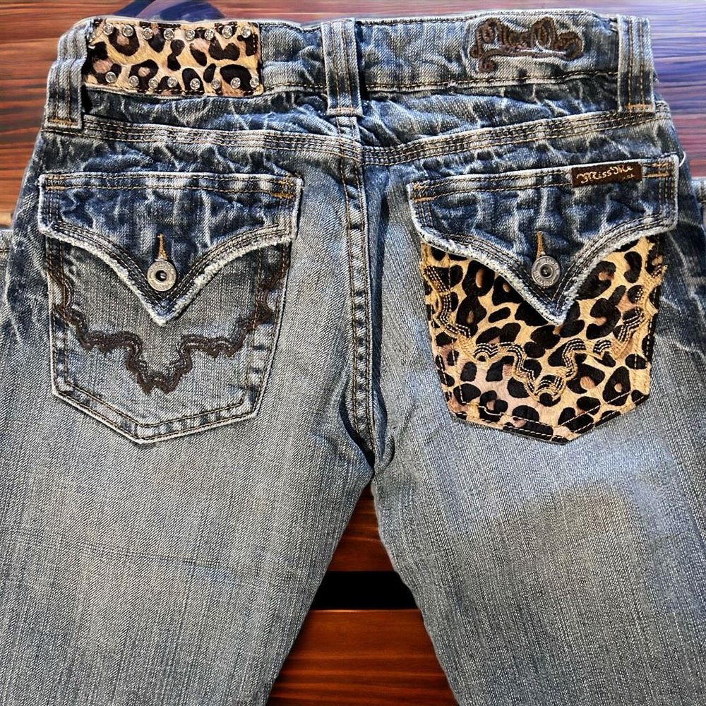 Miss Me RARE Cheetah Print Asymmetrical Jeans Size 25